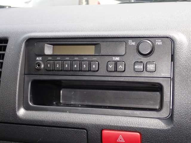 TOYOTA HIACE VAN 2021