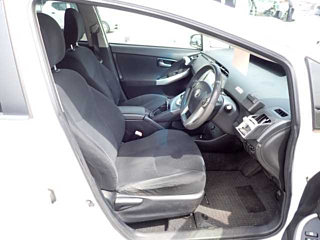 TOYOTA PRIUS 2012