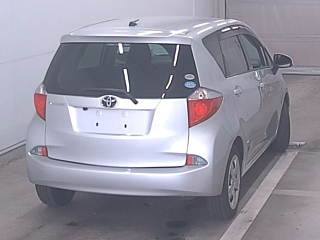 TOYOTA RACTIS 2010
