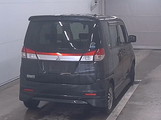 MITSUBISHI DELICA D2 2012