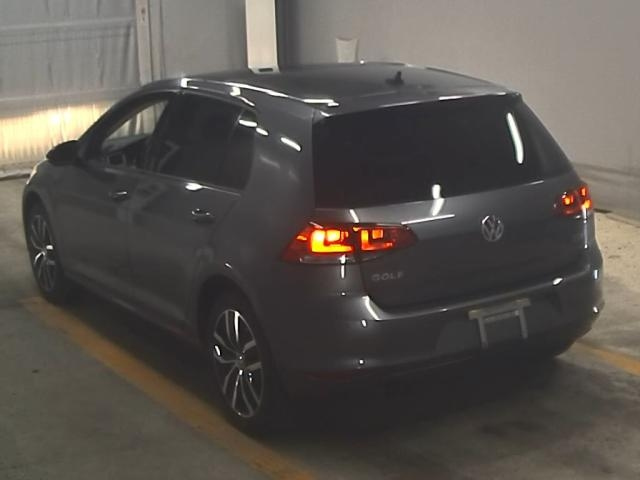VOLKSWAGEN GOLF 2015