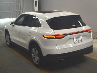 PORSCHE CAYENNE 2018