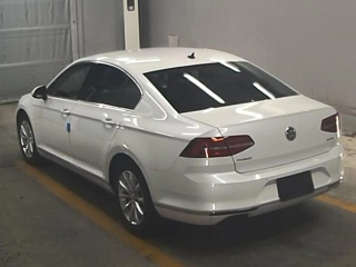 VOLKSWAGEN PASSAT 2020