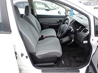 NISSAN TIIDA LATIO 2010