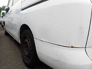 NISSAN SERENA 2010