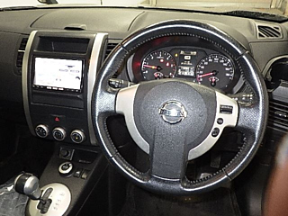 NISSAN X-TRAIL 2012