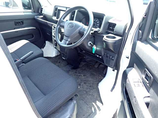 DAIHATSU HIJET VAN 2019