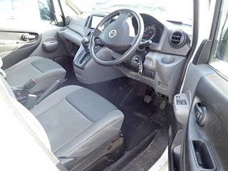 NISSAN NV200 2019