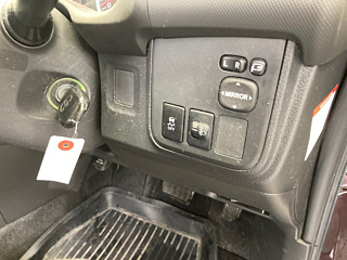 TOYOTA WISH 2012