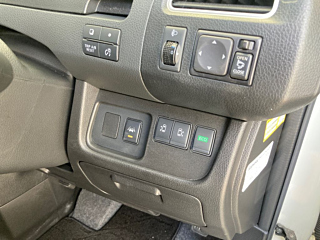 NISSAN SERENA 2014