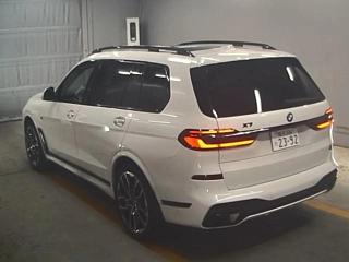 BMW X7 2024