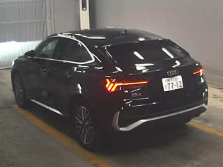 AUDI Q3 2021
