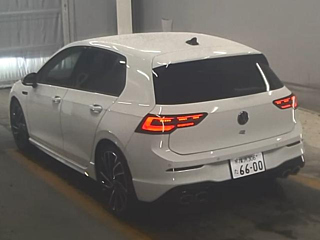VOLKSWAGEN GOLF 2024
