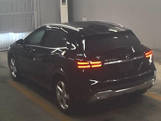 MERCEDES BENZ GLA CLASS 2019
