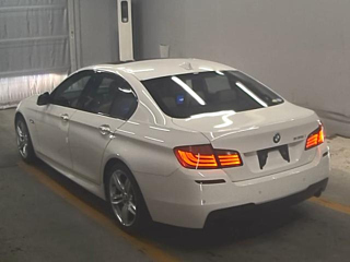 BMW 5 SERIES 2011