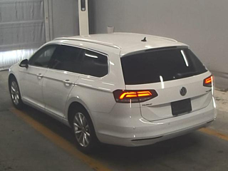 VOLKSWAGEN PASSAT VARIANT 2016