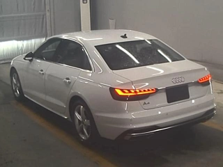 AUDI A4 2022