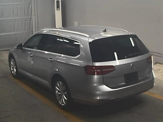 VOLKSWAGEN PASSAT VARIANT 2020