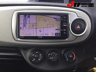 TOYOTA VITZ 2014