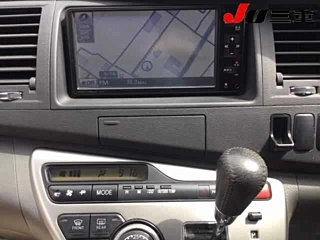 TOYOTA ISIS 2010
