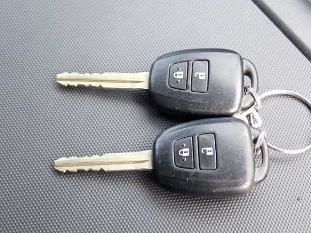 TOYOTA HIACE VAN 2020