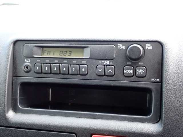 TOYOTA HIACE VAN 2020