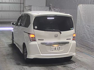 HONDA FREED 2012