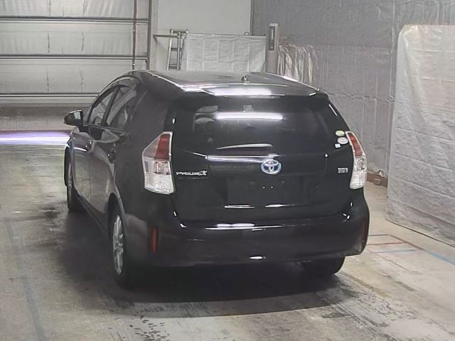 TOYOTA PRIUS ALPHA 2019