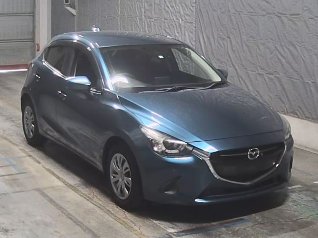 MAZDA DEMIO 2018