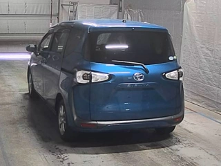TOYOTA SIENTA 2017