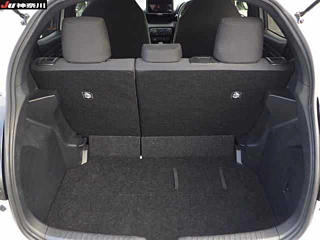 TOYOTA YARIS 2024