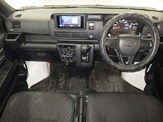 TOYOTA PIXIS VAN 2023