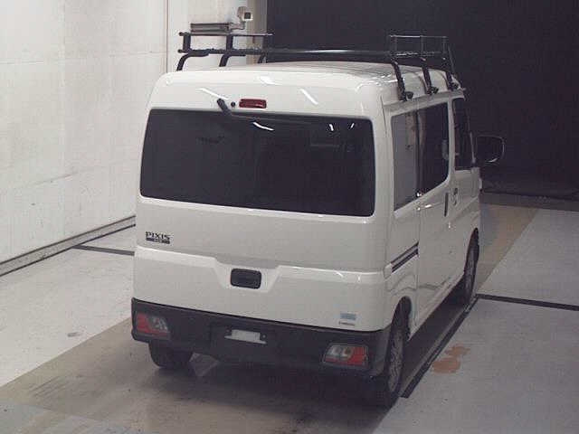TOYOTA PIXIS VAN 2023