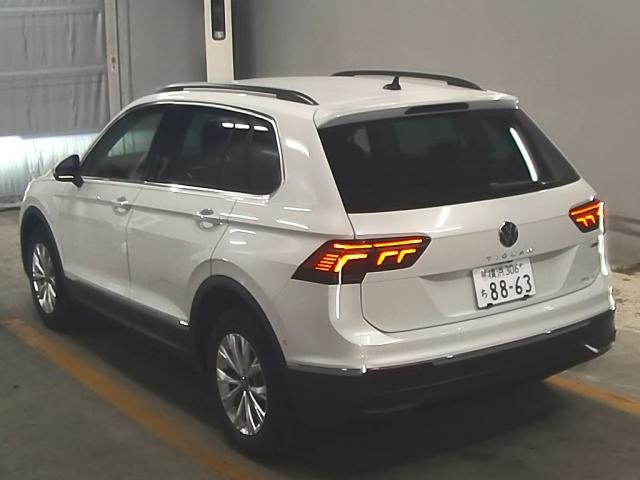 VOLKSWAGEN TIGUAN 2024
