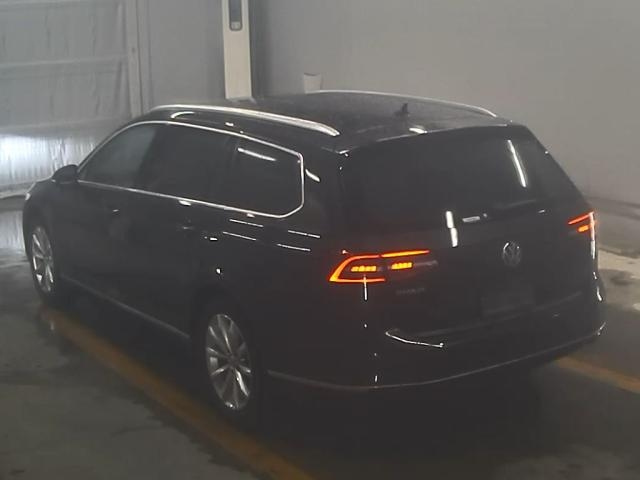 VOLKSWAGEN PASSAT VARIANT 2018
