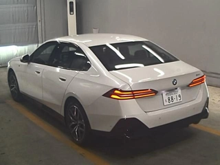 BMW 5 SERIES 2024
