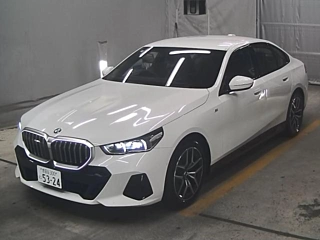 BMW 5 SERIES 2024