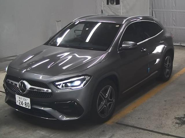 MERCEDES BENZ GLA CLASS 2023