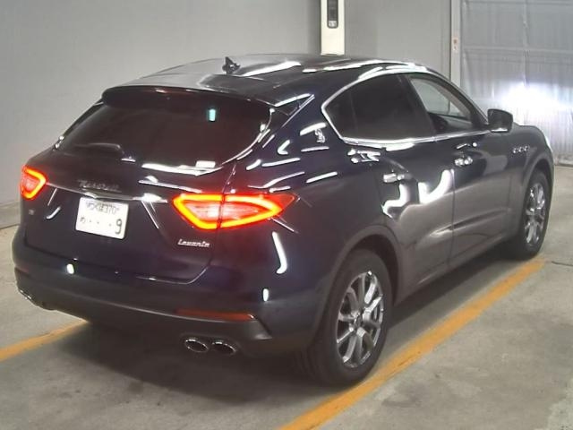 MASERATI LEVANTE 2021