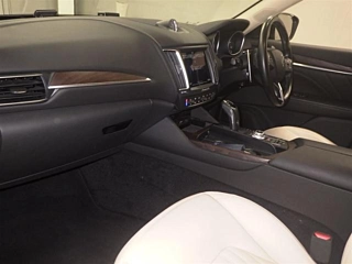 MASERATI LEVANTE 2021