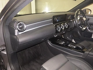 MERCEDES BENZ A CLASS 2021
