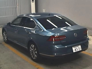 VOLKSWAGEN PASSAT VARIANT 2015