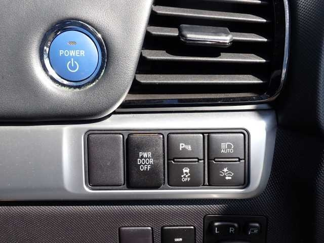 TOYOTA ESTIMA HYBRID 2016