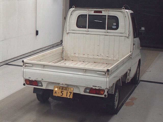 NISSAN CLIPPER TRUCK 2010