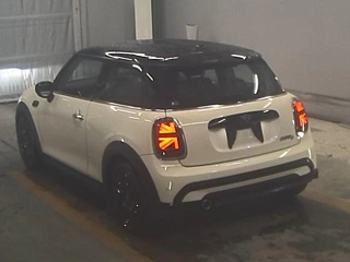 BMW MINI 2022
