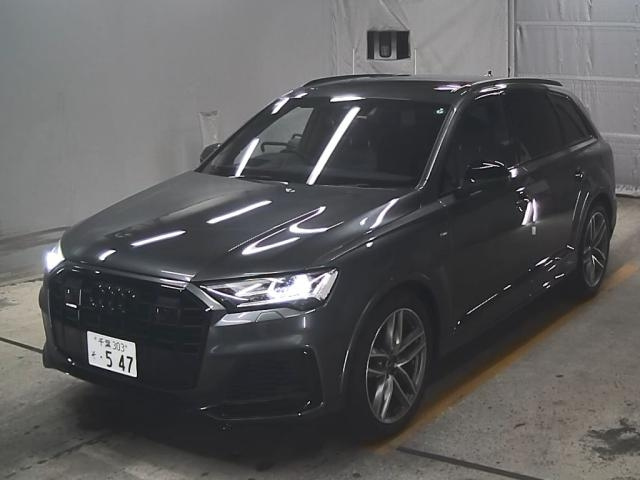 AUDI Q7 2023