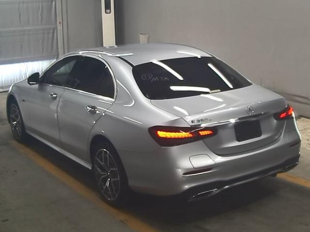 MERCEDES BENZ E CLASS 2021