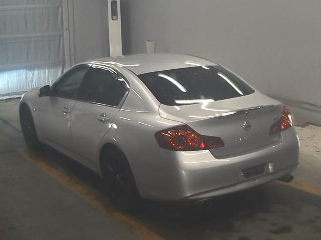 NISSAN SKYLINE 2010