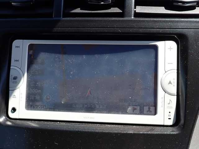 TOYOTA PRIUS ALPHA 2014