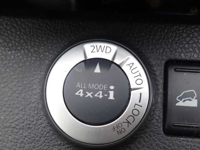 NISSAN X-TRAIL 2010